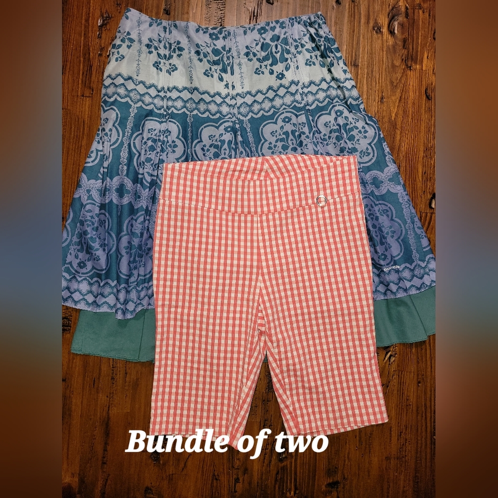 Bundle ,RAFAELLA comfort shorts/ DKNY skirt